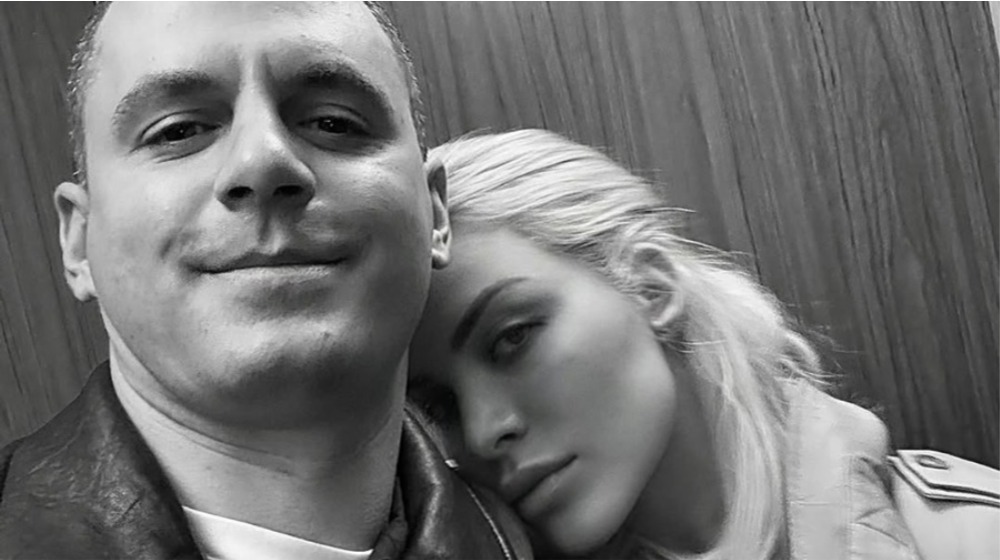 Καινούργιου - Koυτσουμπής: Μάθαμε σε ποιον μοιάζει η νεογέννητη κορούλα τους [βίντεο]